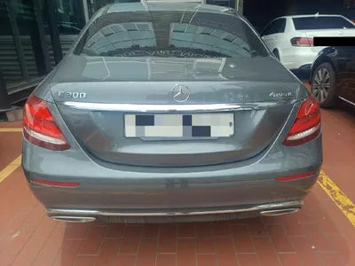 2019 Mercedes-Benz E 300 VIN: