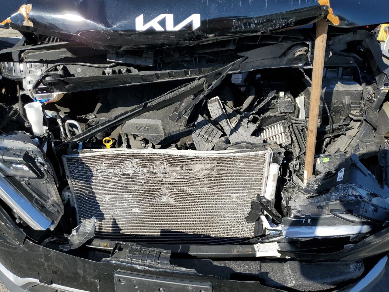 2022 KIA CARNIVAL LX VIN:KNDNB4H38N6104018