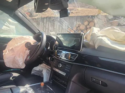 2015 Mercedes-Benz E 220 VIN: