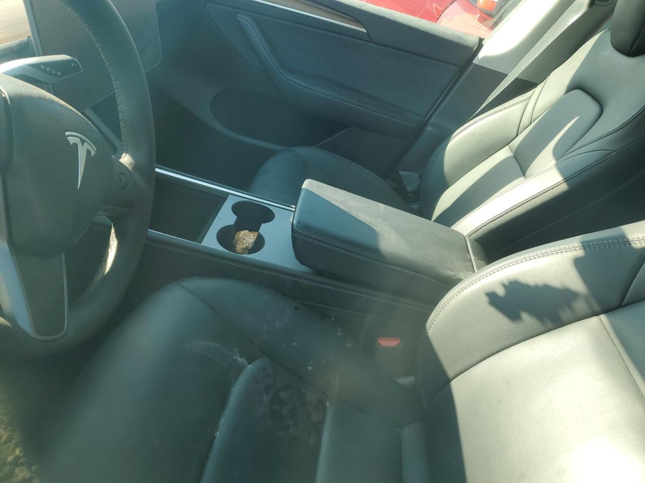 2023 TESLA MODEL Y  VIN:7SAYGDEF6PF789000