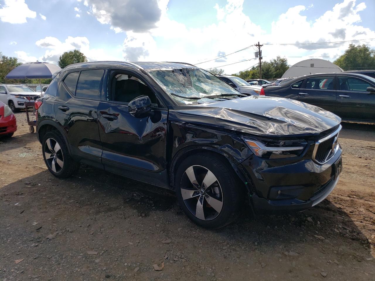 2022 VOLVO XC40 T5 MOMENTUM VIN:YV4162UK8N2646826