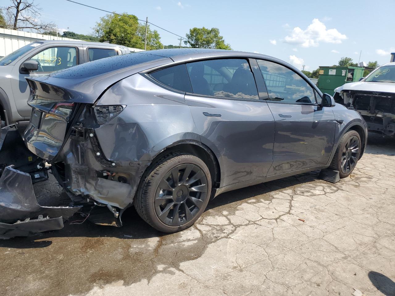 2022 TESLA MODEL Y  VIN:7SAYGDEEXNF386660