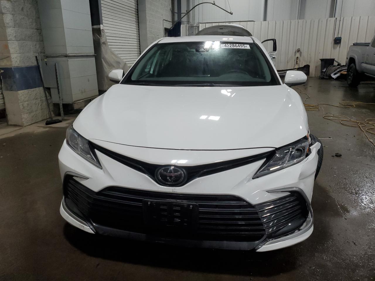 2022 TOYOTA CAMRY LE VIN:4T1C11AK4NU061184