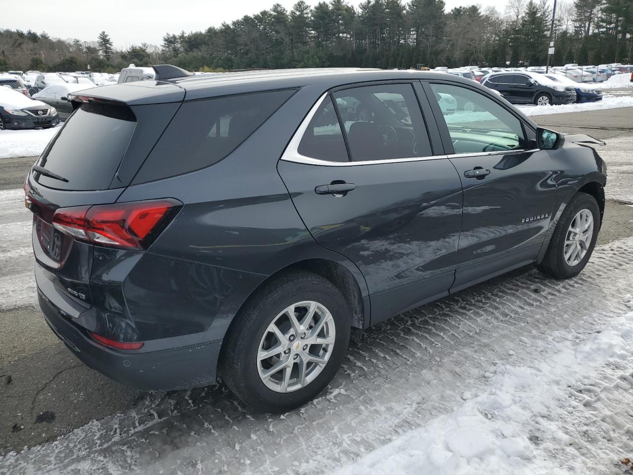 2022 CHEVROLET EQUINOX LT VIN:2GNAXUEV3N6156227