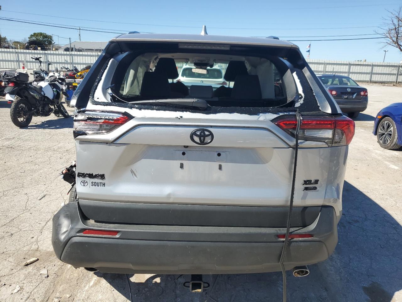2024 TOYOTA RAV4 XLE VIN:2T3P1RFV6RW426240