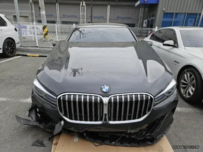 2019 BMW 740 VIN: