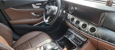 2018 Mercedes-Benz E 220 VIN: