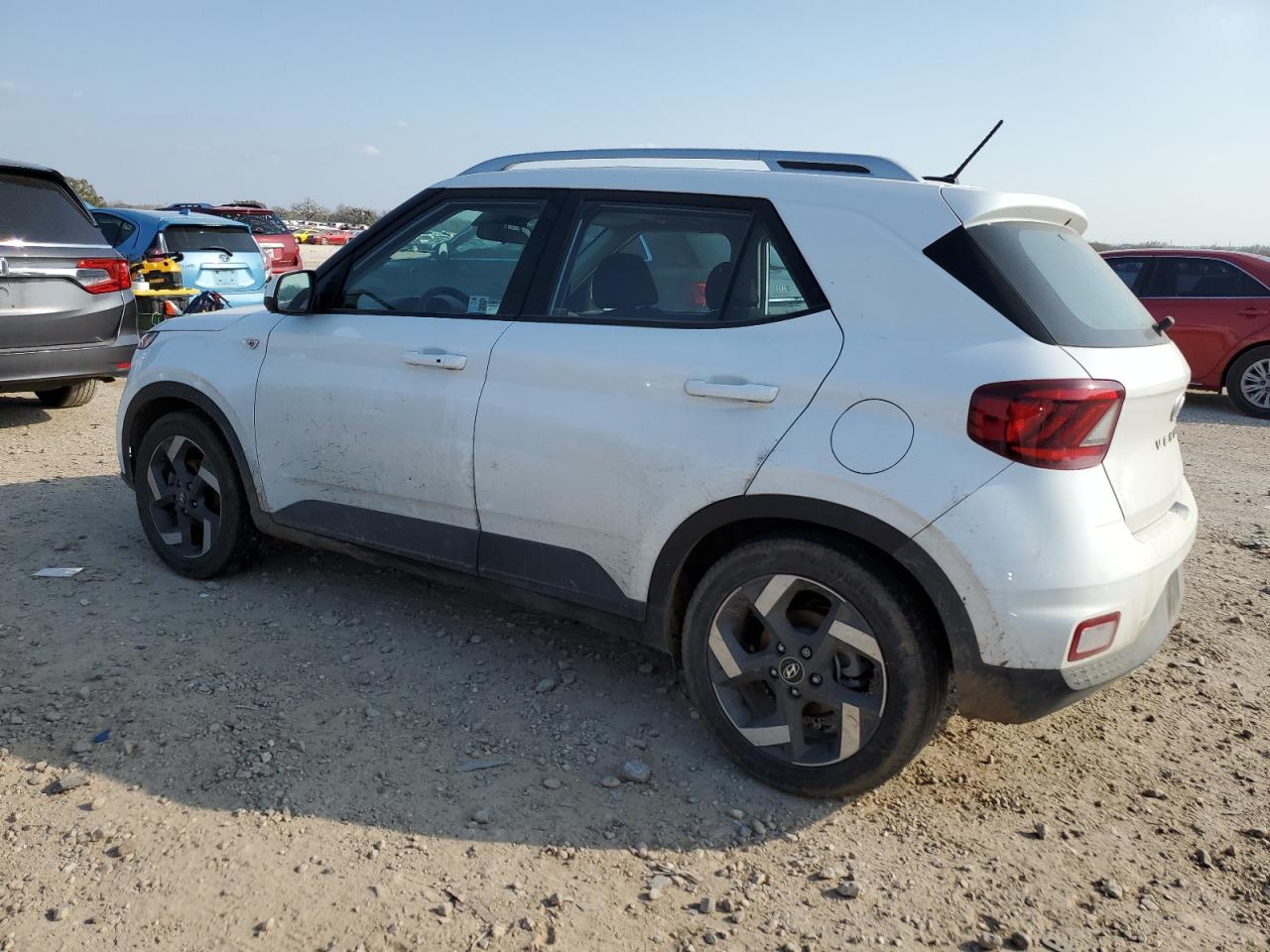 2024 HYUNDAI VENUE SEL VIN:KMHRC8A37RU299543