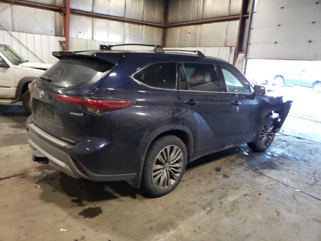 2022 TOYOTA HIGHLANDER HYBRID PLATINUM VIN:5TDEBRCH6NS076672