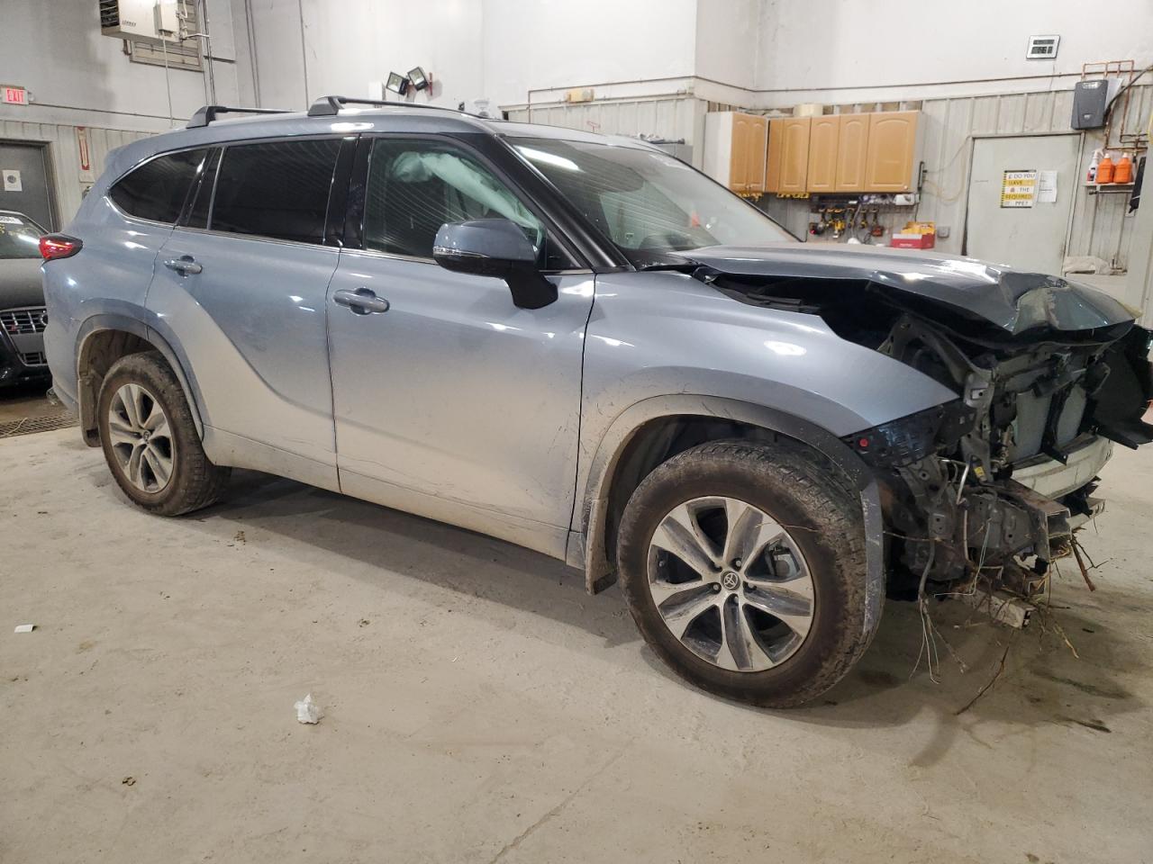 2022 TOYOTA HIGHLANDER XLE VIN:1FTNS2EL2DDA60813