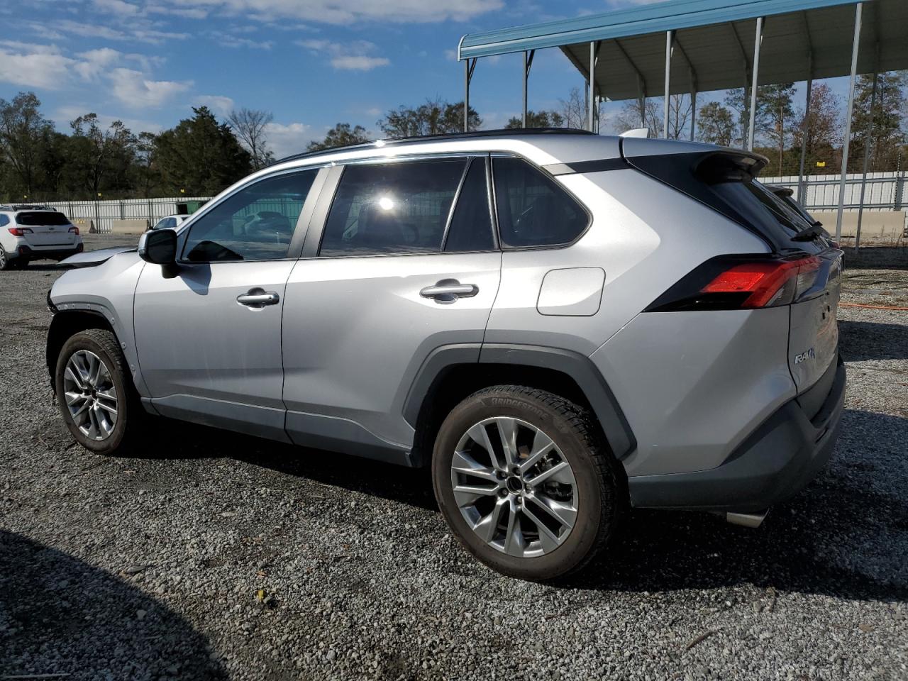 2022 TOYOTA RAV4 XLE PREMIUM VIN:2T3C1RFVXNC182330