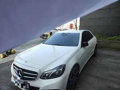 2015 Mercedes-Benz E 220 VIN: