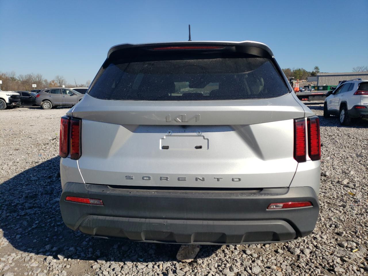 2022 KIA SORENTO LX VIN:5XYRG4LC3NG099544