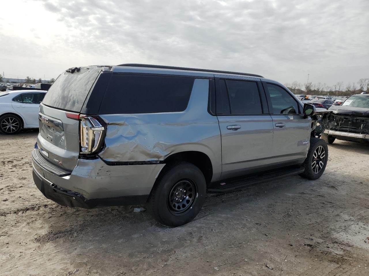 2023 GMC YUKON XL K1500 AT4 VIN:1GKS2HKD8PR552468