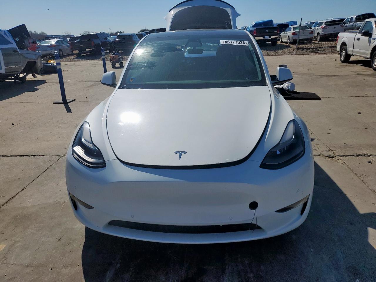 2022 TESLA MODEL Y VIN:7SAYGDEF9NF330184