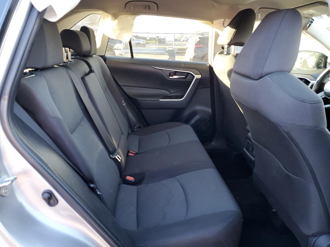 2022 TOYOTA RAV4 XLE VIN:2T3P1RFVXNC321681