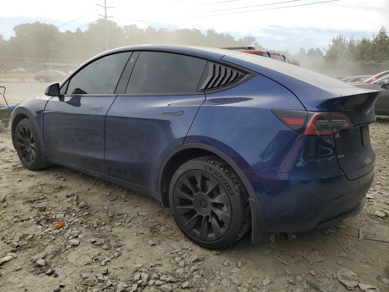 2022 TESLA MODEL Y  VIN:7SAYGDEE1NF480653