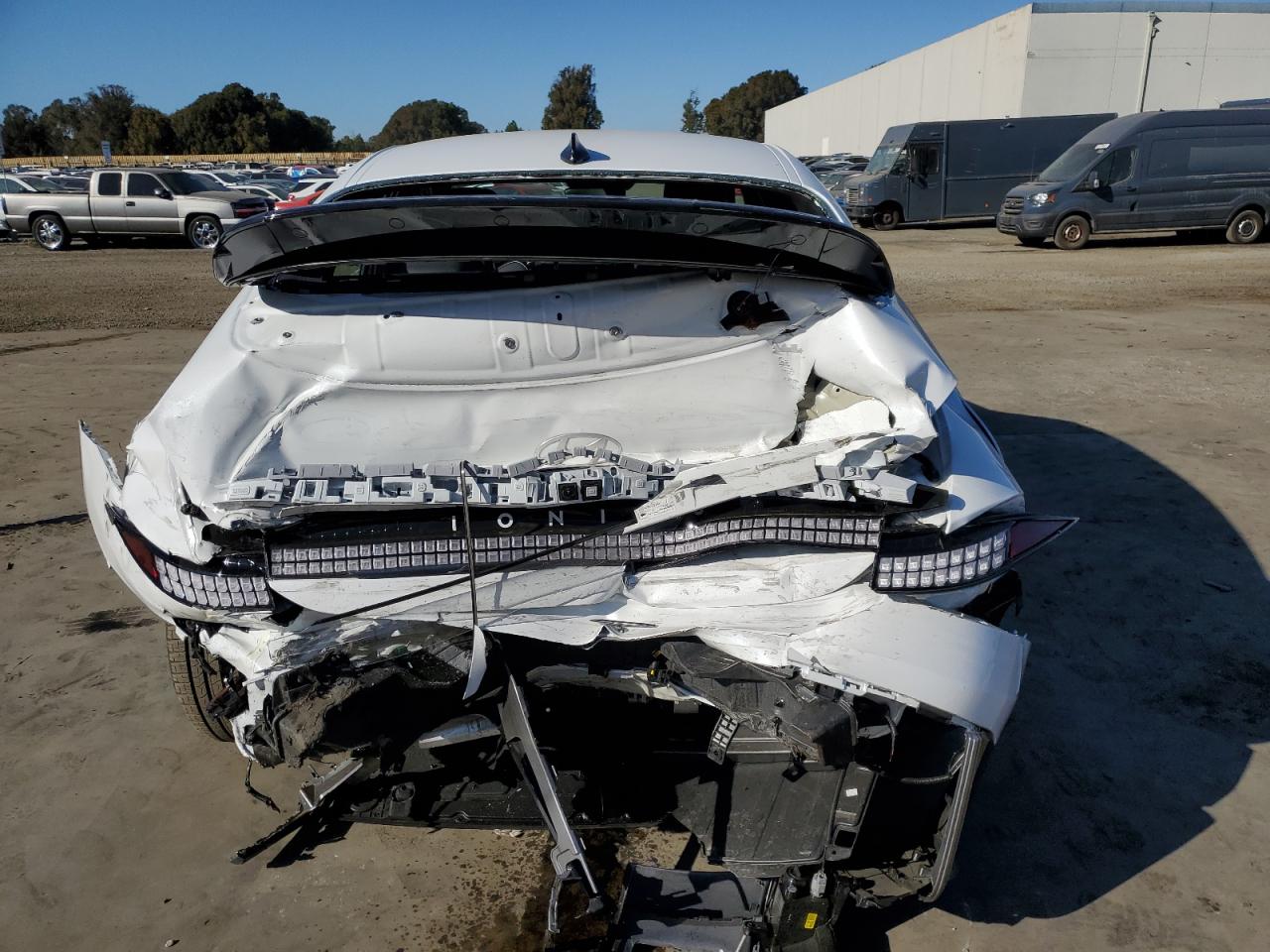2024 HYUNDAI IONIQ 6 SEL VIN:KMHM34AA7RA079340