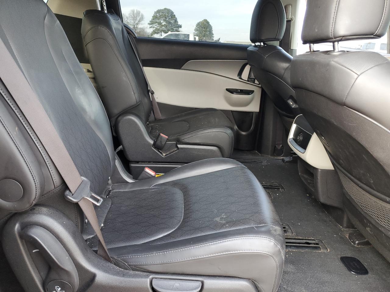 2022 KIA CARNIVAL LX VIN:KNDNB4H30N6180588