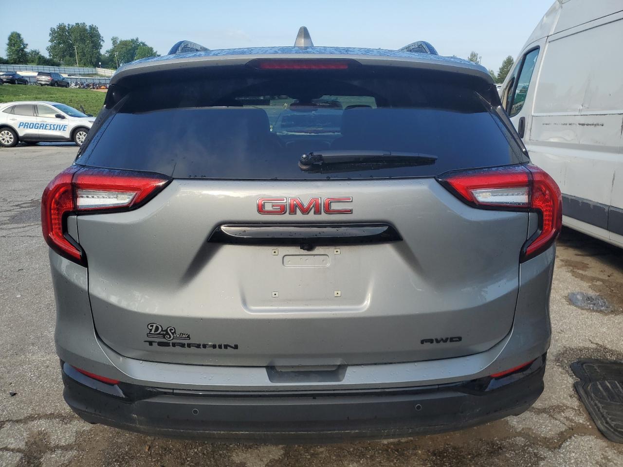 2024 GMC TERRAIN SLT VIN:3GKALVEG2RL225975