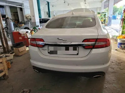 2014 Jaguar XF VIN: