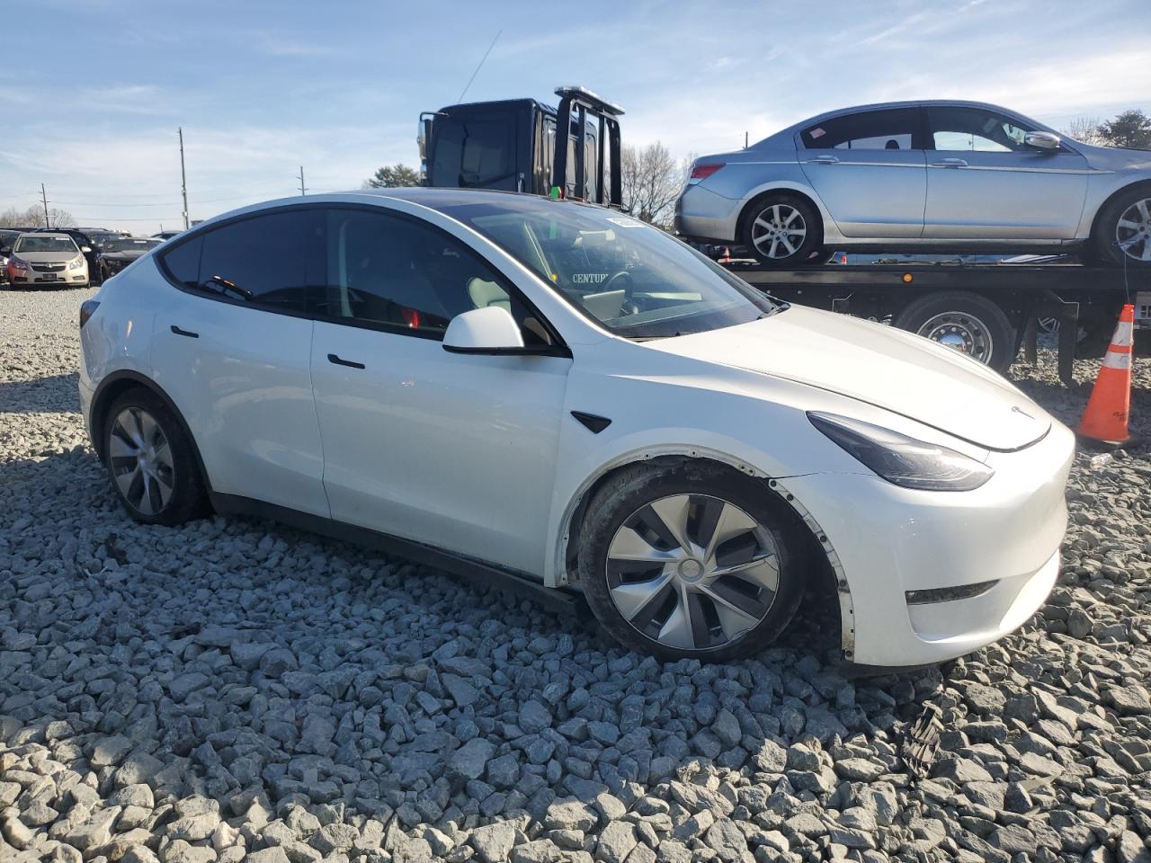 2023 TESLA MODEL Y  VIN:7SAYGDEE5PF770042