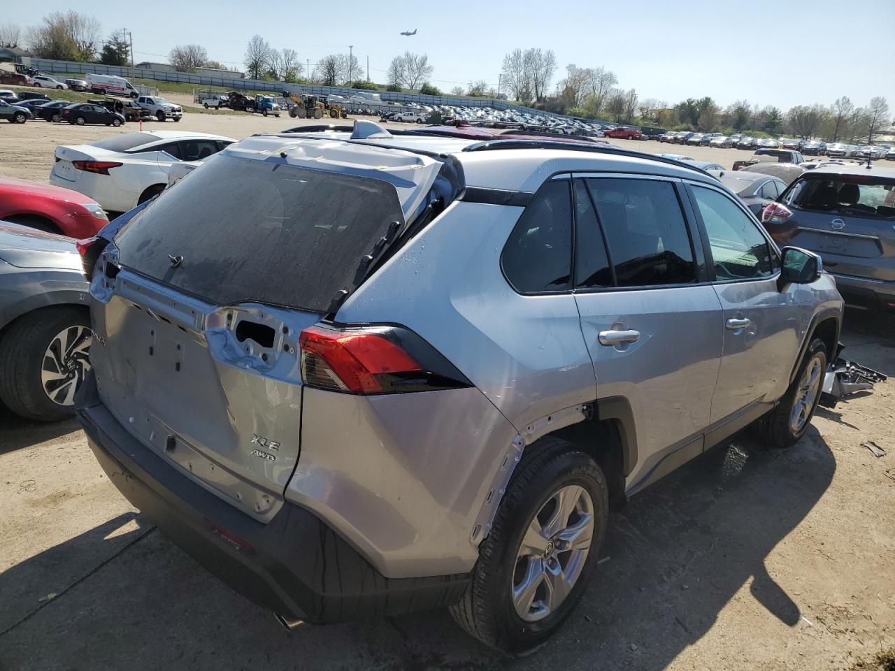 2022 TOYOTA RAV4 XLE VIN:2T3P1RFV9NC278404