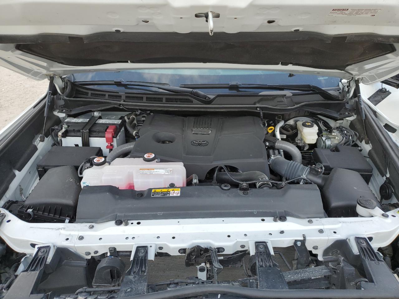 2024 TOYOTA TUNDRA CREWMAX PLATINUM VIN:5TFMA5AB1RX030589