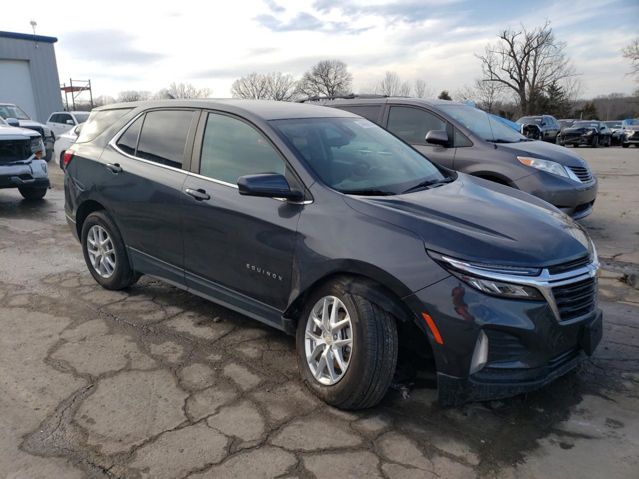 2022 CHEVROLET EQUINOX LT VIN:2GNAXKEV5N6135707