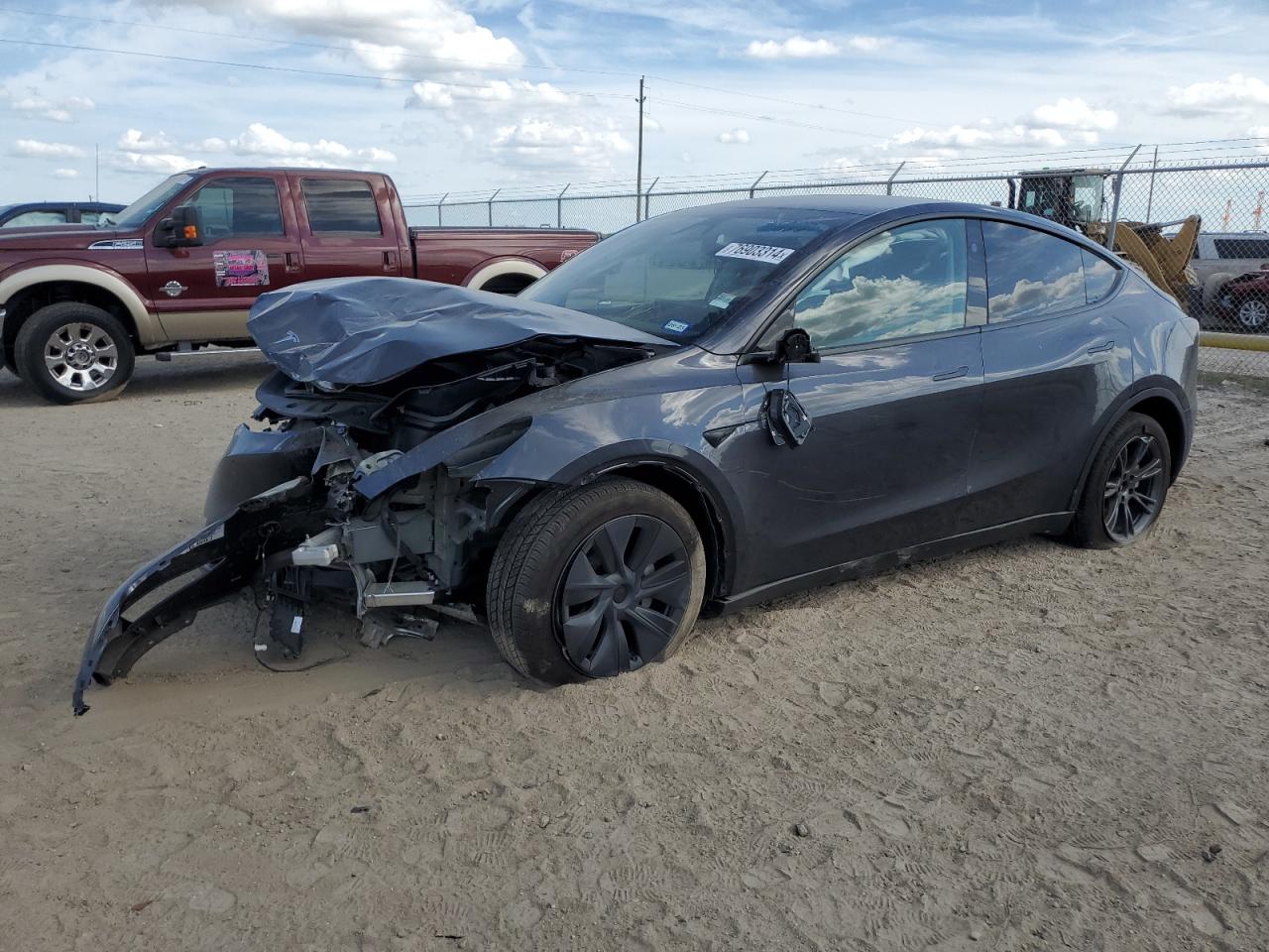 2024 TESLA MODEL Y  VIN:7SAYGDEE1RA322283
