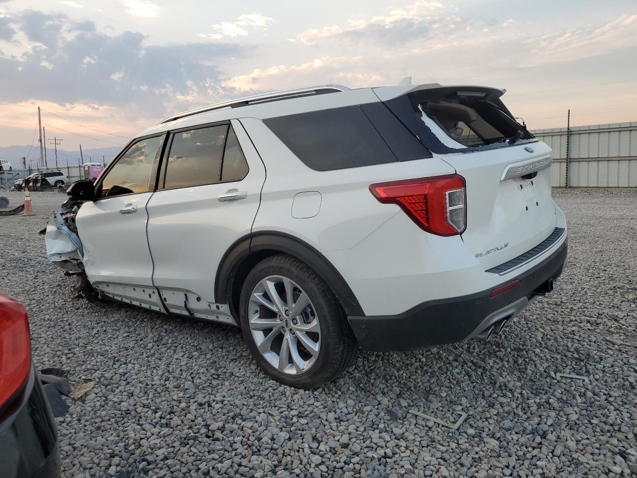 2024 FORD EXPLORER PLATINUM VIN:1FM5K8HC3RGA31420