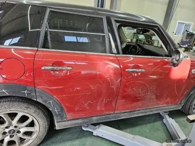2016 MINI Cooper VIN: