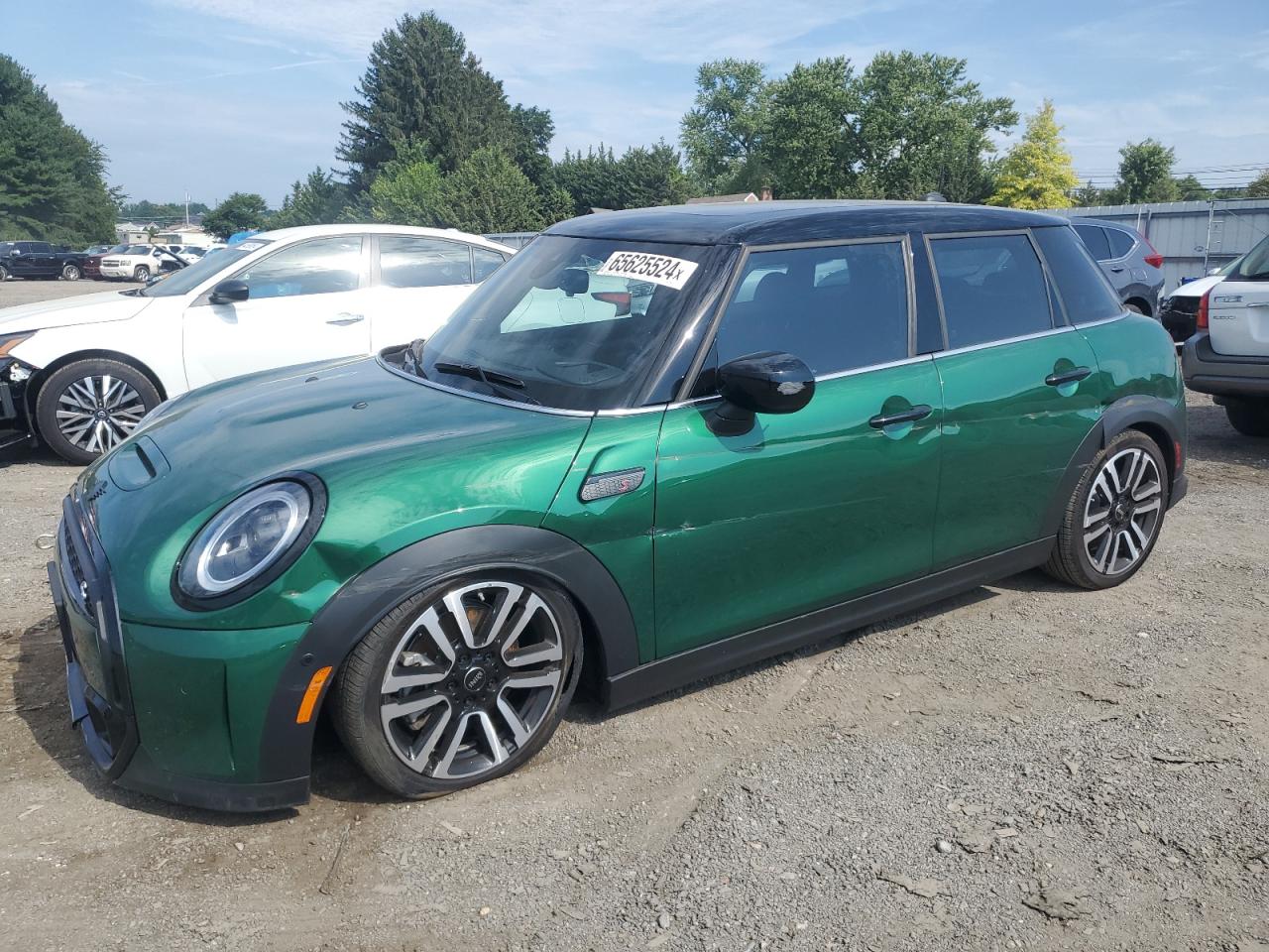 2024 MINI COOPER S VIN:WMW53DK0XR2U29579