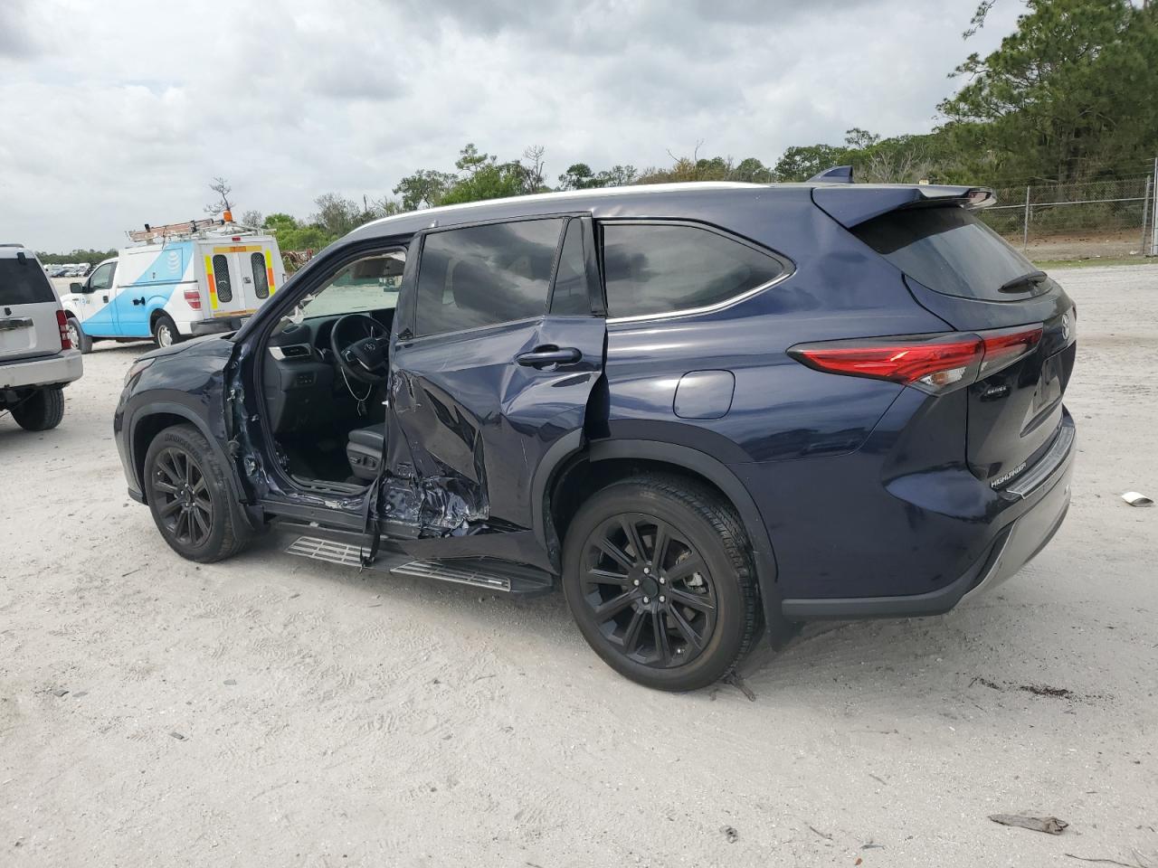 2022 TOYOTA HIGHLANDER PLATINUM VIN:5TDFZRBH9NS185368