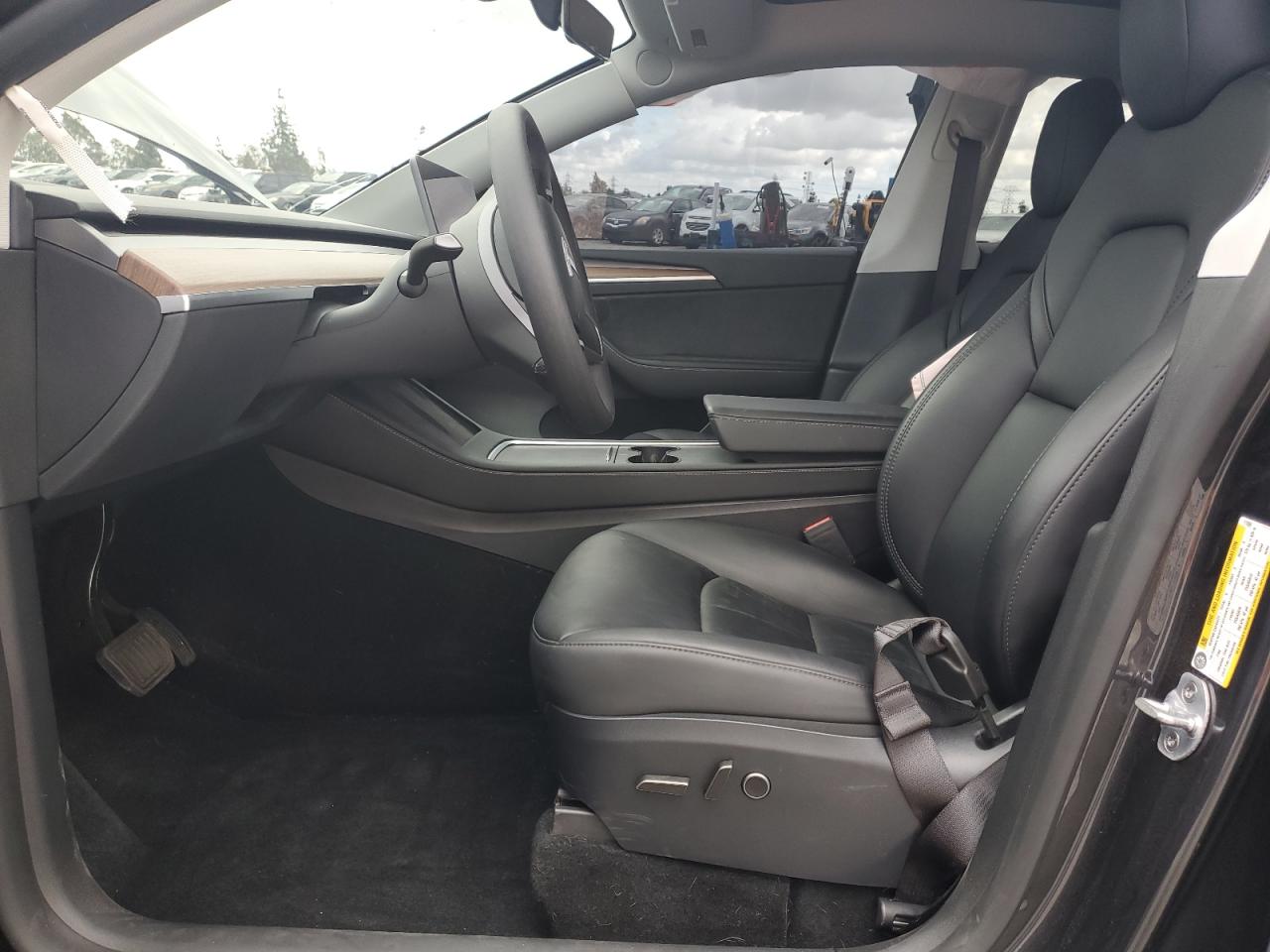 2024 TESLA MODEL Y  VIN:7SAYGDED0RF111859