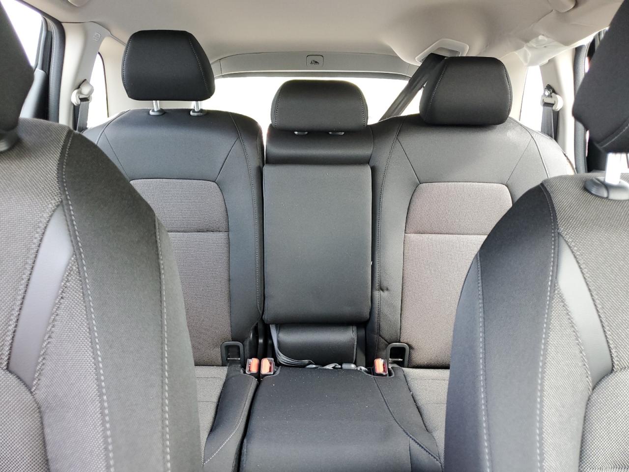 2024 HONDA CR-V LX VIN:7FARS4H25RE007852