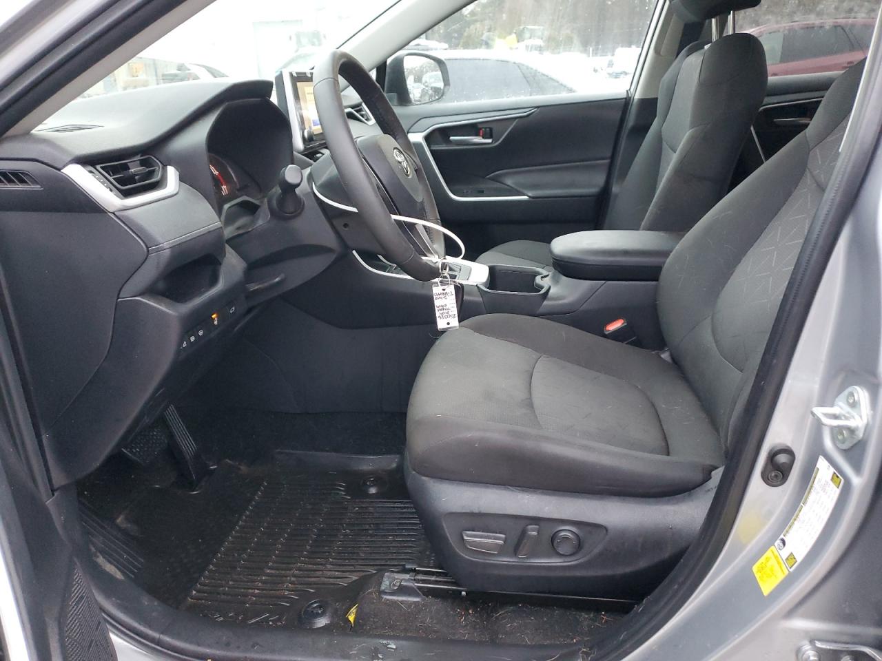 2024 TOYOTA RAV4 XLE VIN:2T3P1RFV1RC409282