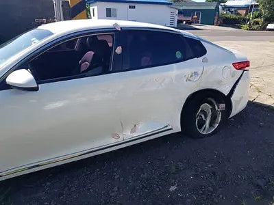 2017 Kia K5 NONE VIN: