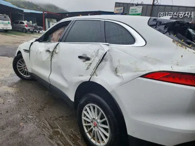 2018 Jaguar F-Pace 332KMSADCA2BNXJA2 VIN:332KMSADCA2BNXJA2