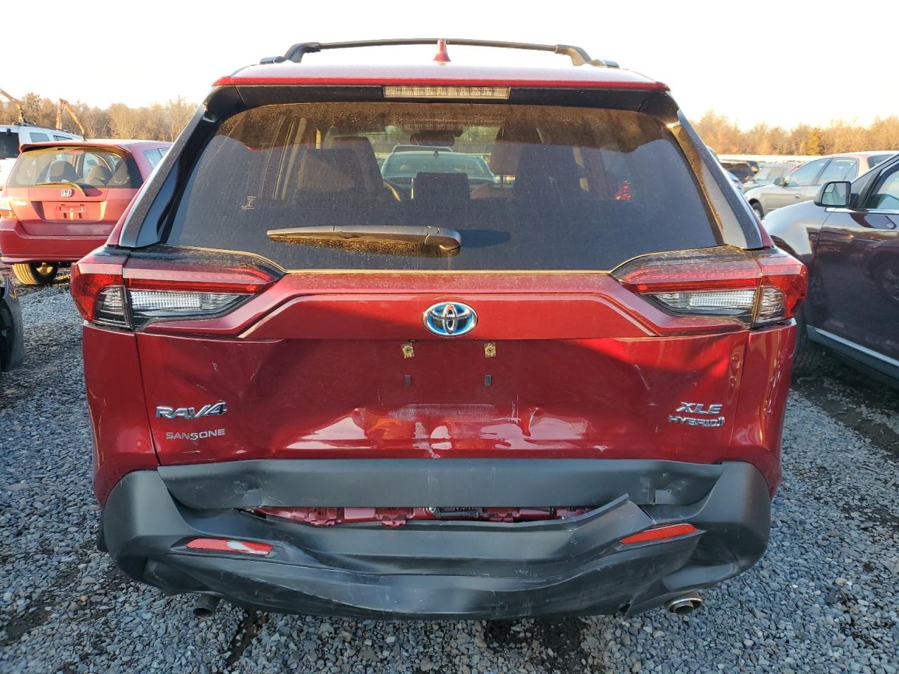 2024 TOYOTA RAV4 XLE VIN:JTMRWRFV1RD238717