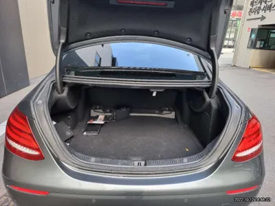 2018 Mercedes-Benz E 220 WDDZF0EB2JA477806 VIN:WDDZF0EB2JA477806