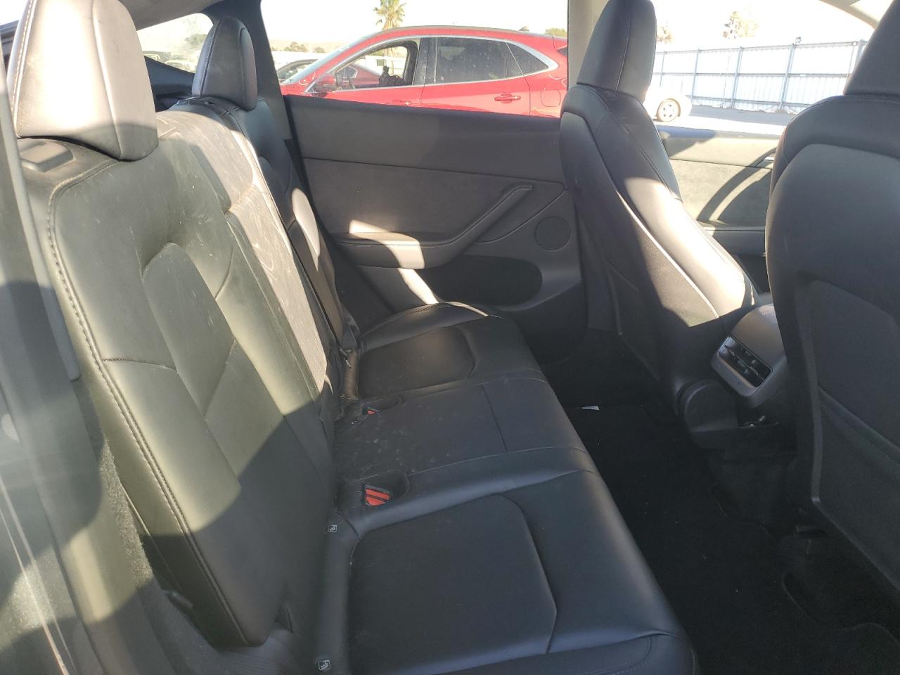 2023 TESLA MODEL Y  VIN:7SAYGDEE5PA077663
