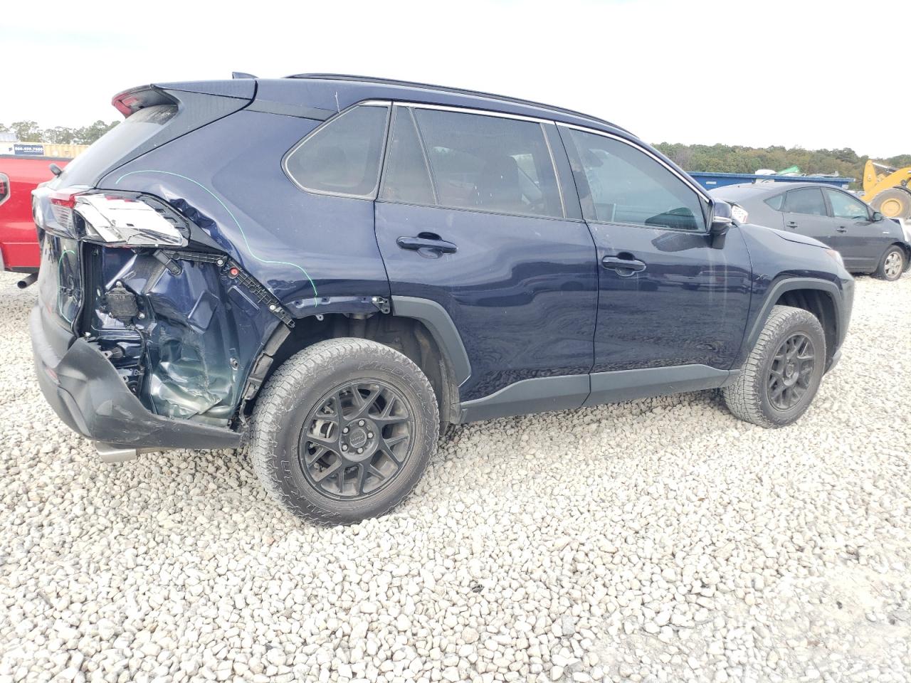 2023 TOYOTA RAV4 XLE VIN:2T3W1RFV6PW261525