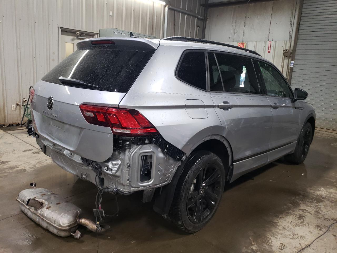 2023 VOLKSWAGEN TIGUAN SE R-LINE BLACK VIN:3VVCB7AX7PM058451