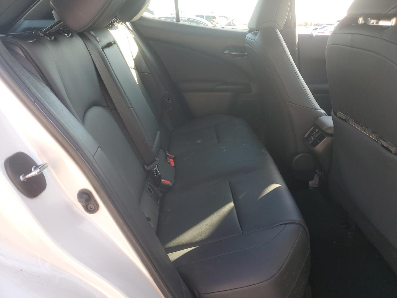 2022 LEXUS UX 200 BASE VIN:JTHX3JBH4N2053616