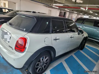 2014 MINI Cooper VIN: