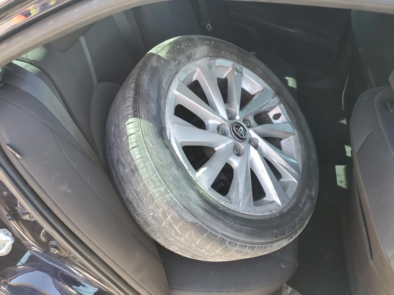 2022 TOYOTA CAMRY LE VIN:4T1C11AKXNU057382