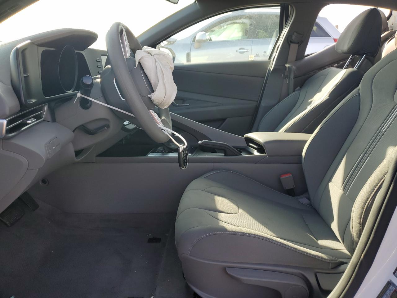 2022 HYUNDAI ELANTRA SEL VIN:5NPLM4AG7NH064325