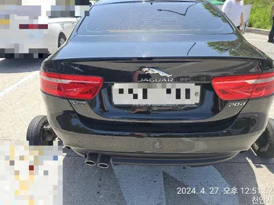 2015 Jaguar XE VIN: