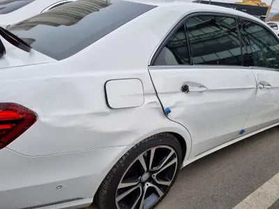 2015 Mercedes-Benz E 220 WDDHF0CB3GB205704 VIN:WDDHF0CB3GB205704